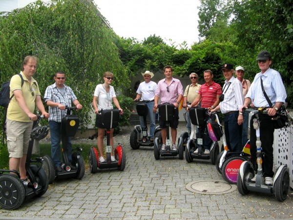 Teilnehmer am Segway-Fan-Treffen 04.07.2010 in München - Neubiberg